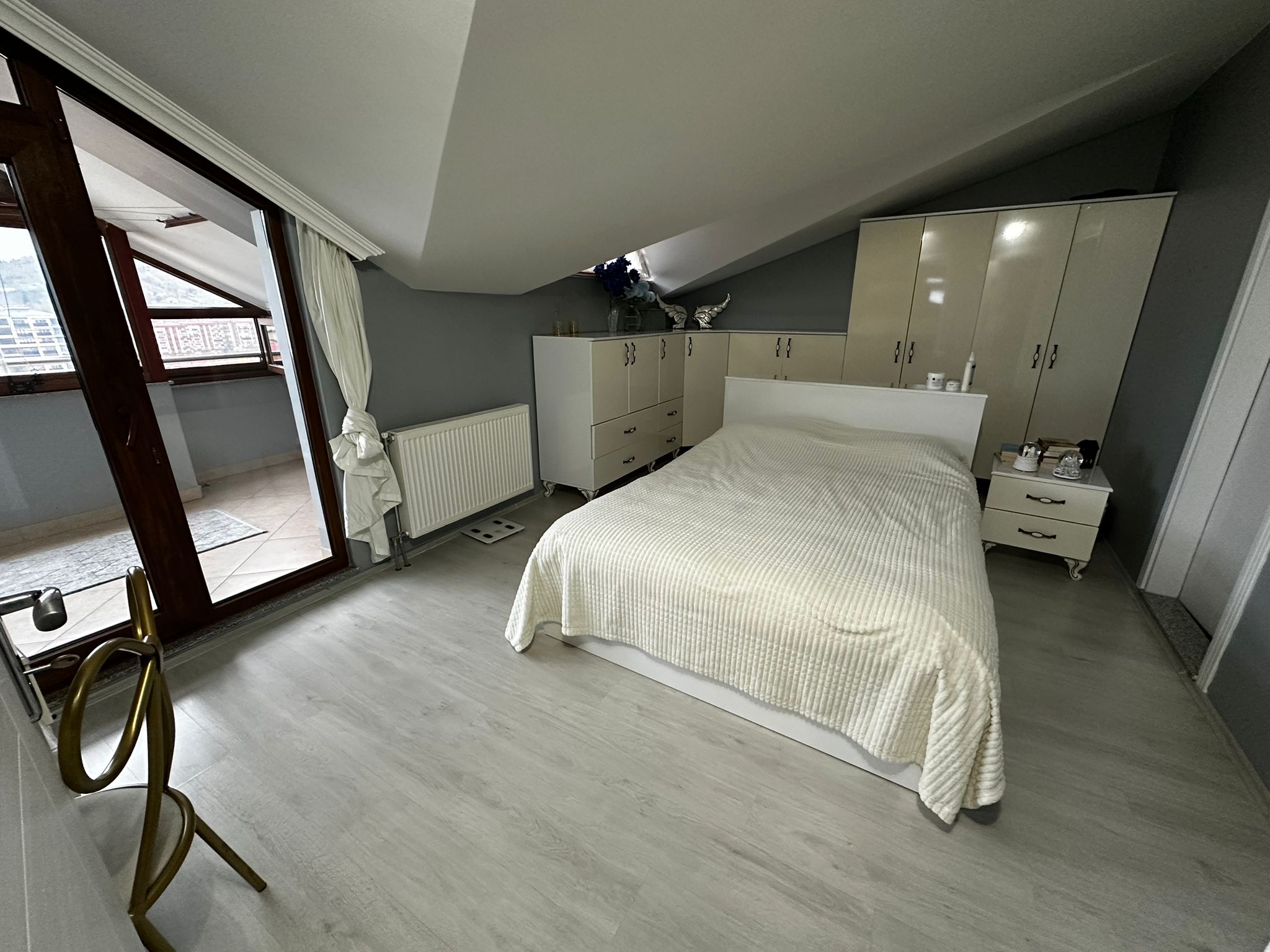 MABEL GAYRİMENKUL/VAKFIKEBİR SİTE İÇİ 240 M2 SATILIK 6+1 DUBLEKS